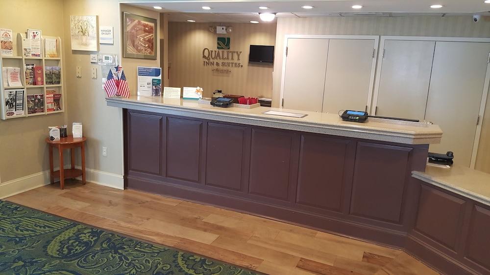 Quality Inn & Suites Conference Center ווסט צ'סטר מראה חיצוני תמונה